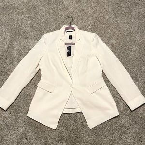 Gorgeous cream White House Black Market blazer